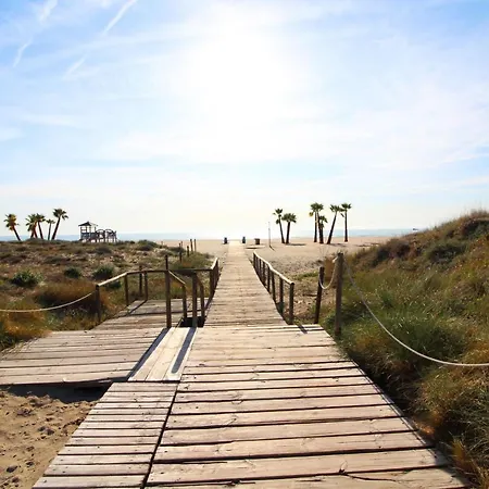 Global Properties, Con Buenas Vistas En Canet Playa