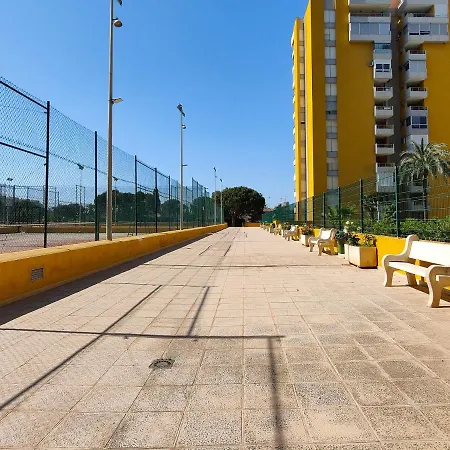 Global Properties, Con Buenas Vistas En Canet Playa